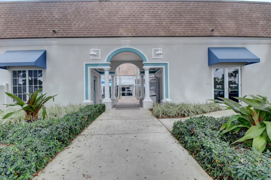 Residence photo 63