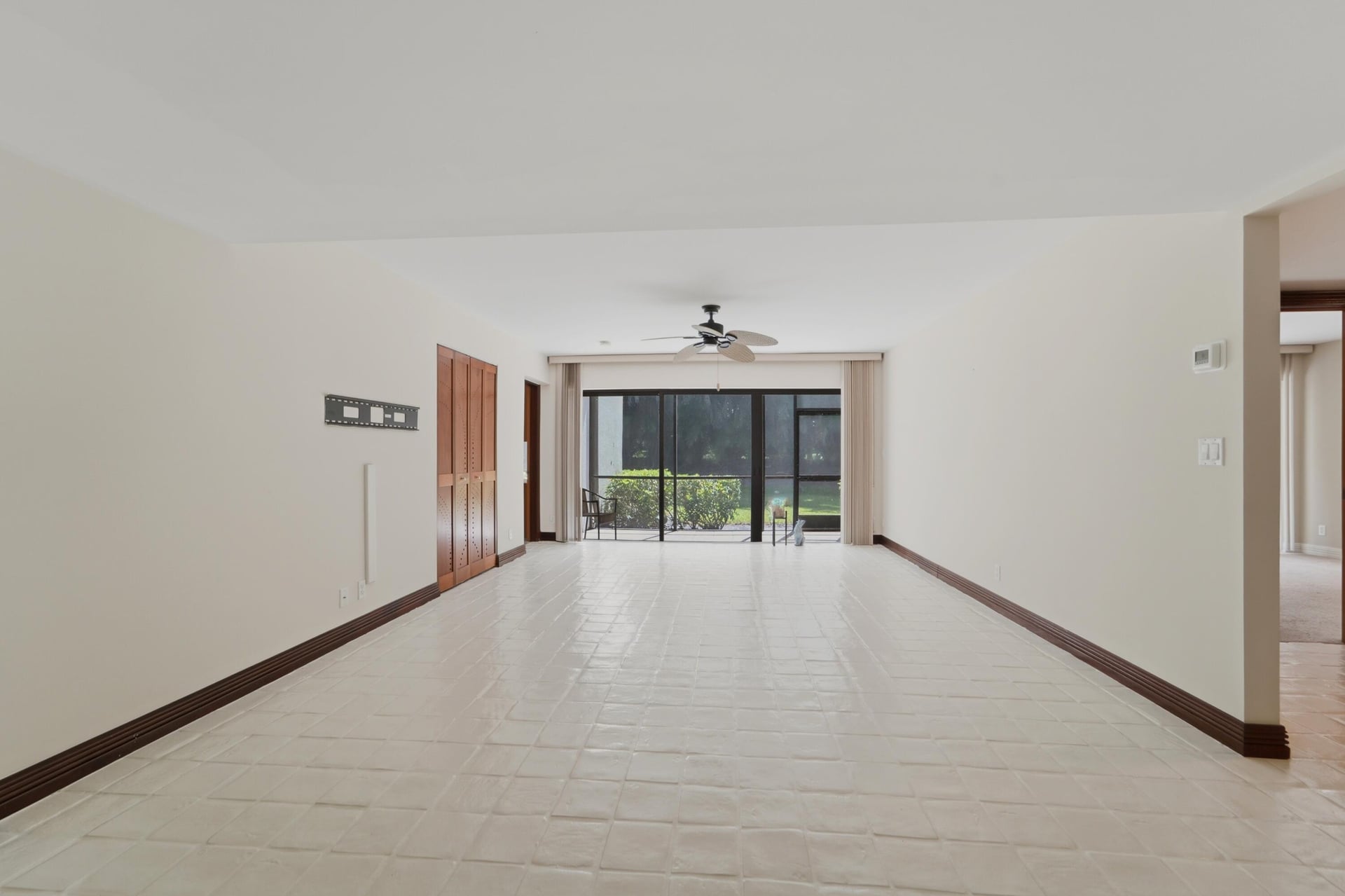 Unit 103 photo 9