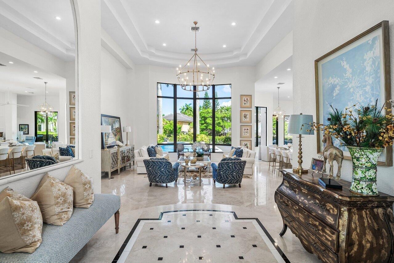 Woodfield Country Club Residence photo 5