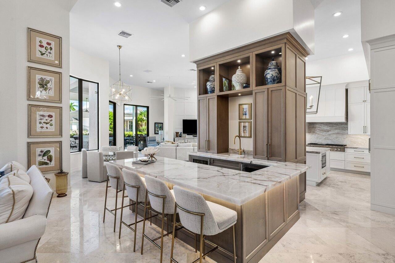 Woodfield Country Club Residence photo 10
