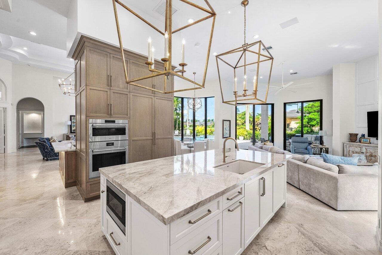 Woodfield Country Club Residence photo 11