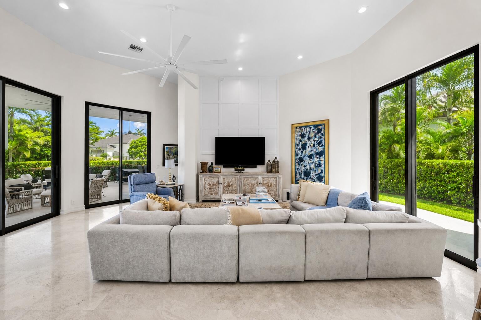 Woodfield Country Club Residence photo 15