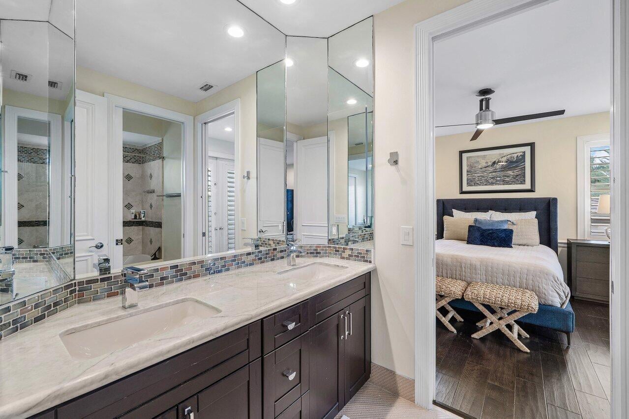 Woodfield Country Club Residence photo 34