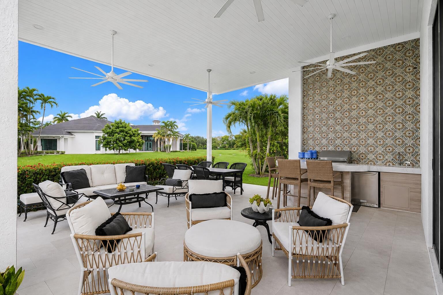 Woodfield Country Club Residence photo 38