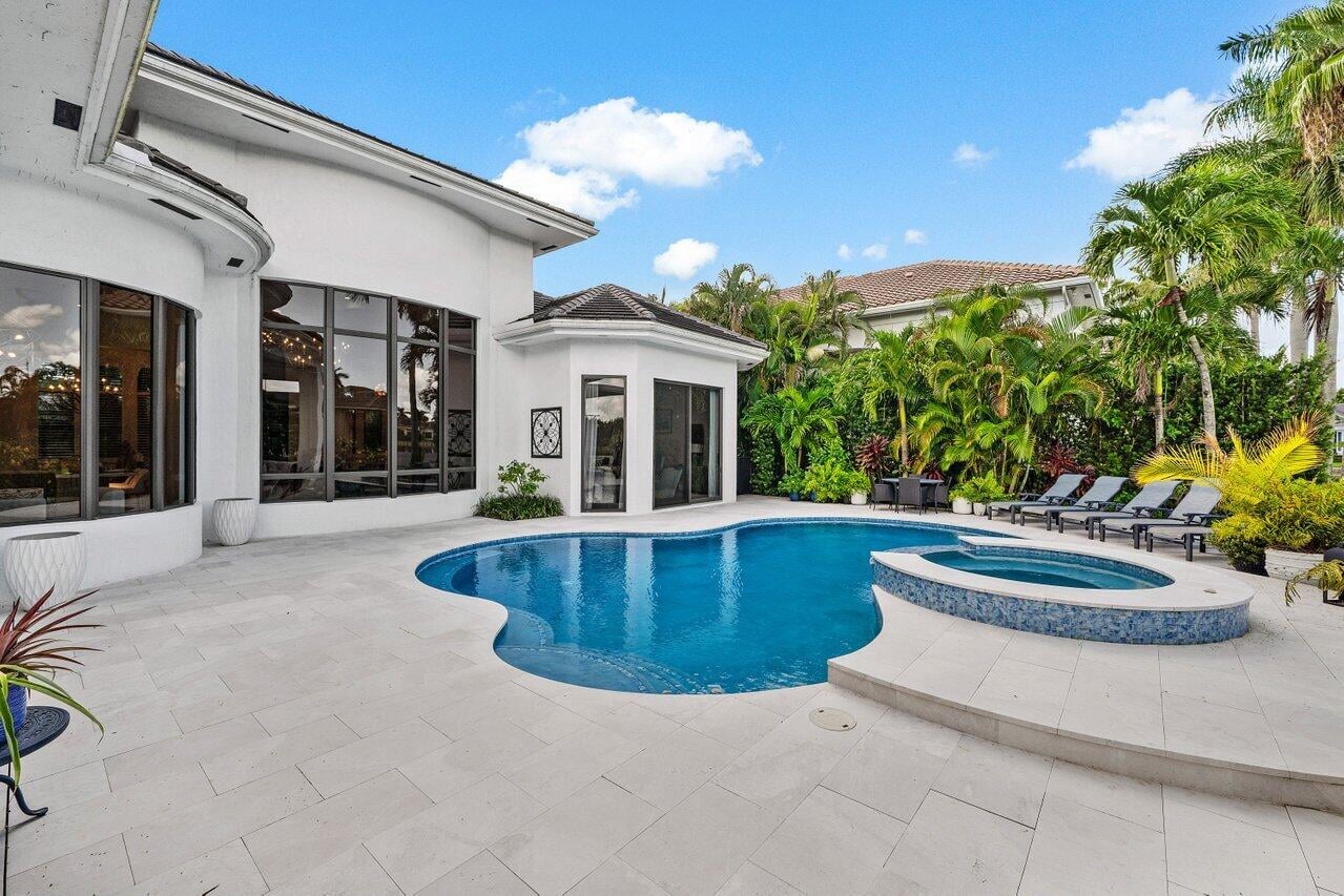 Woodfield Country Club Residence photo 41