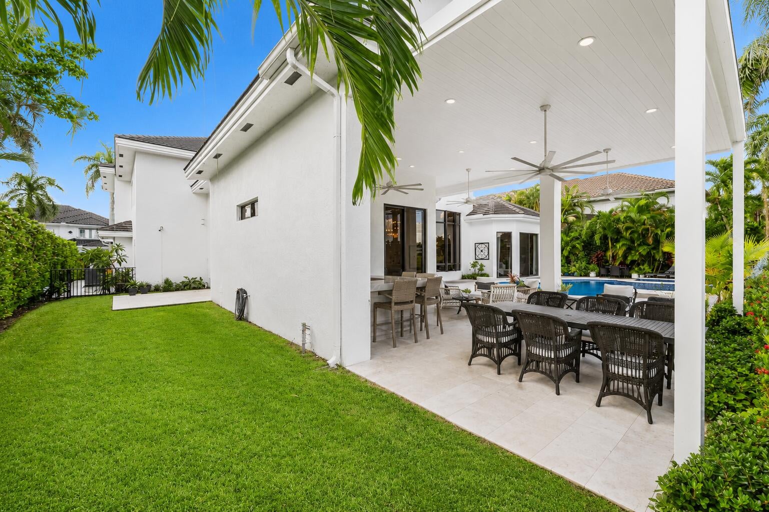 Woodfield Country Club Residence photo 43