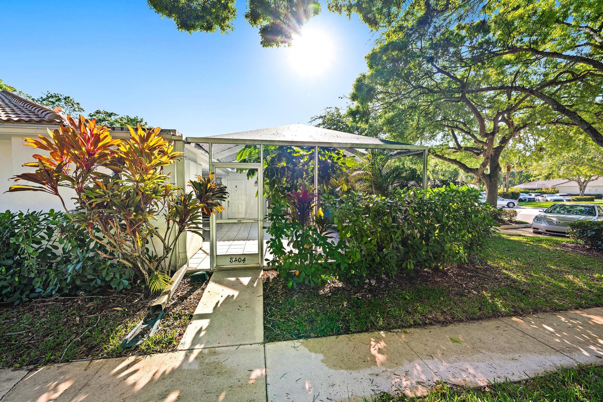 Residence photo 3
