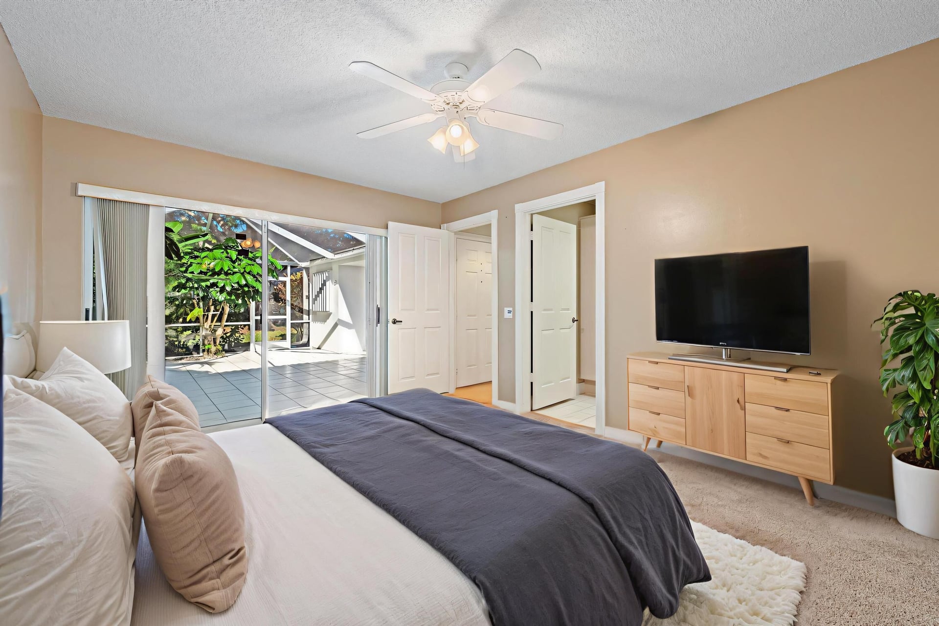 Residence photo 11