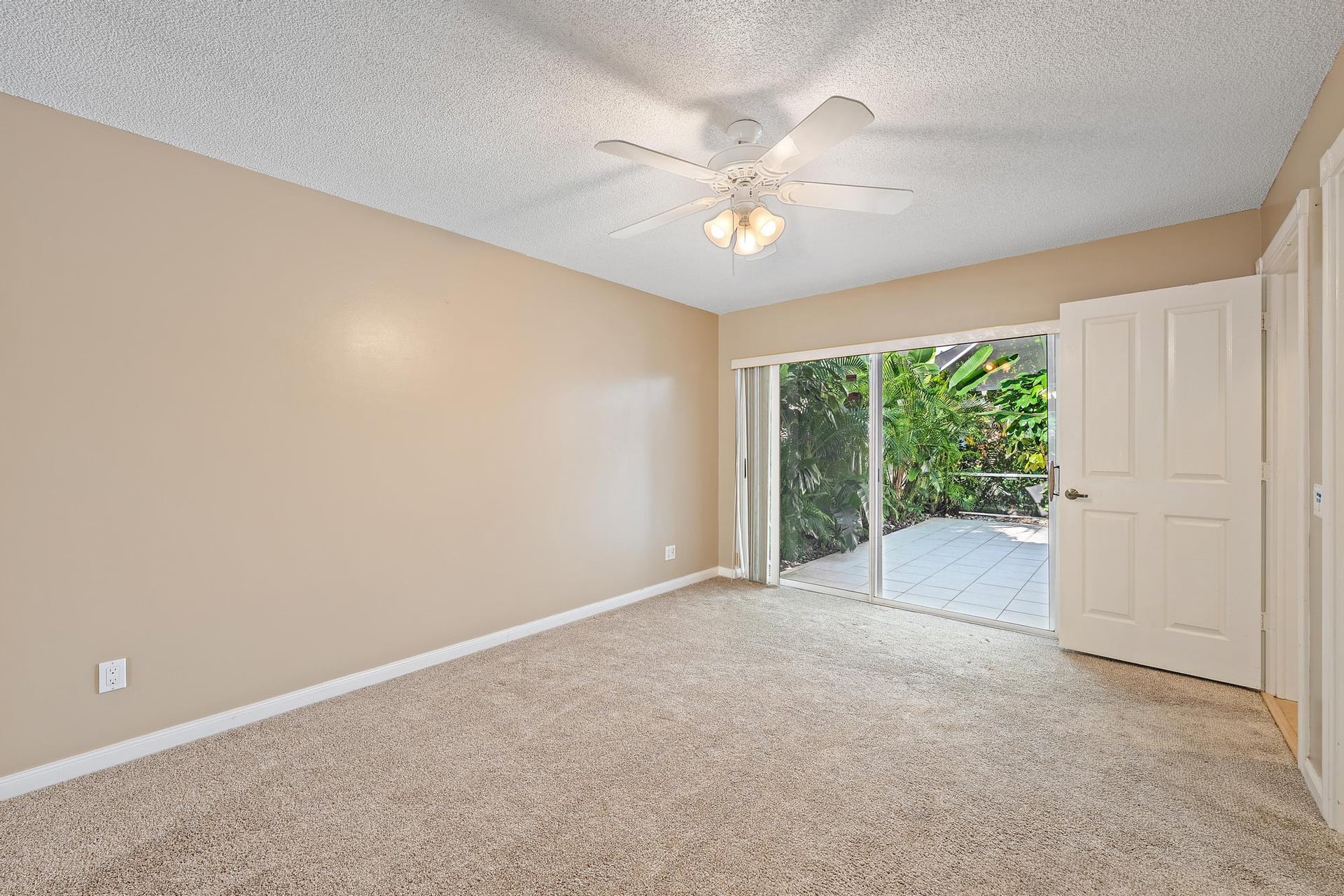 Residence photo 23