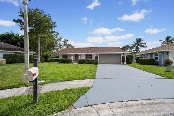 Residence photo 3