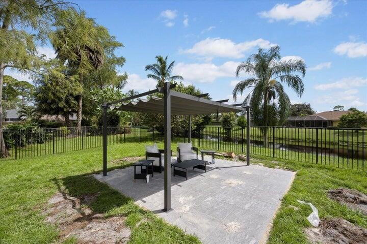 Residence photo 32