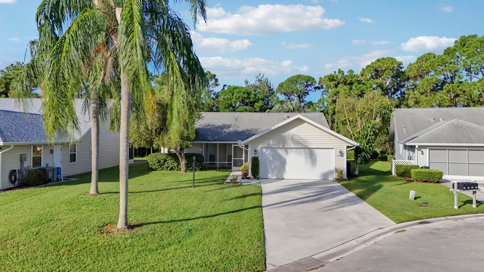 Residence photo 3