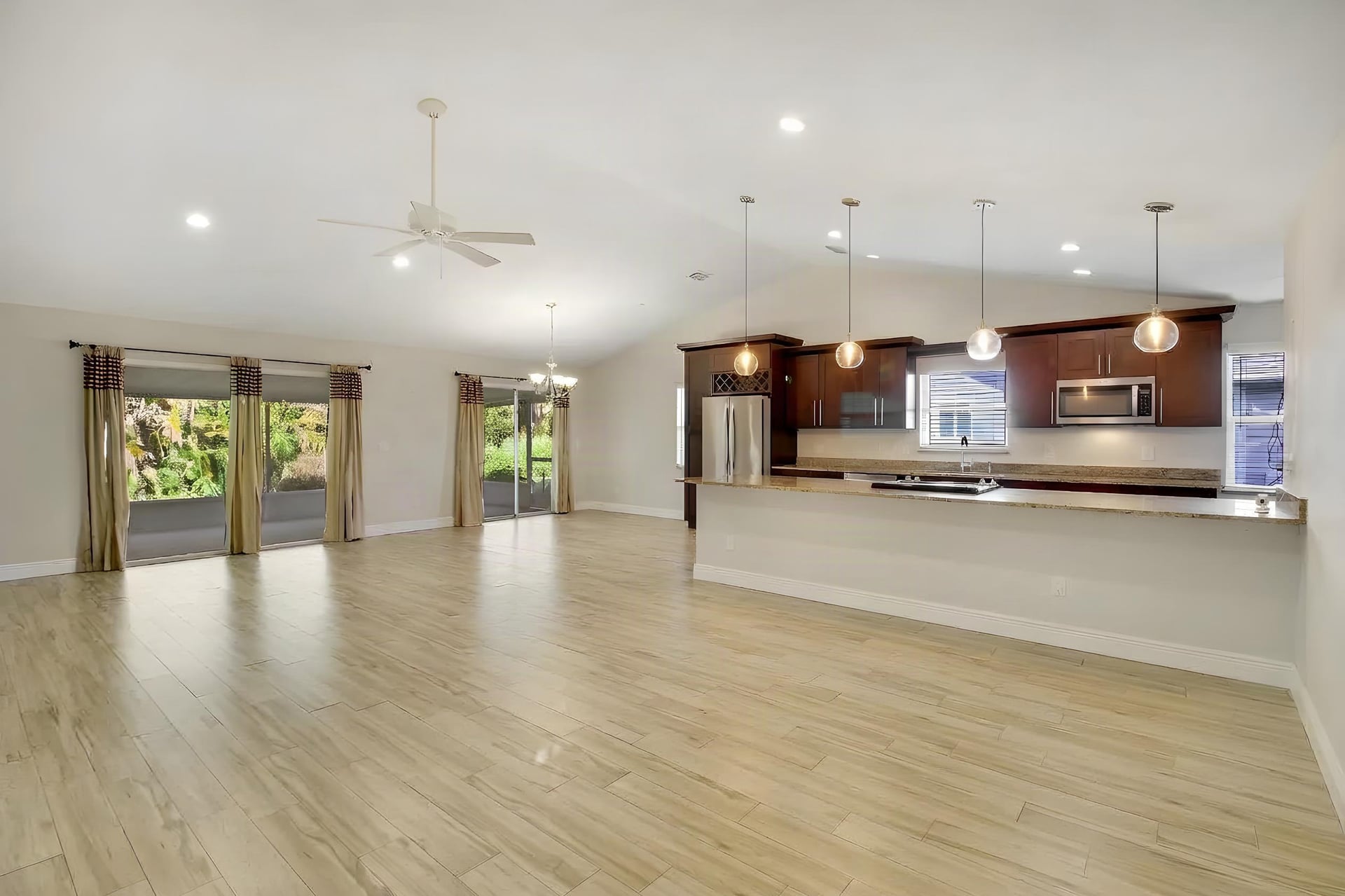 Residence photo 5