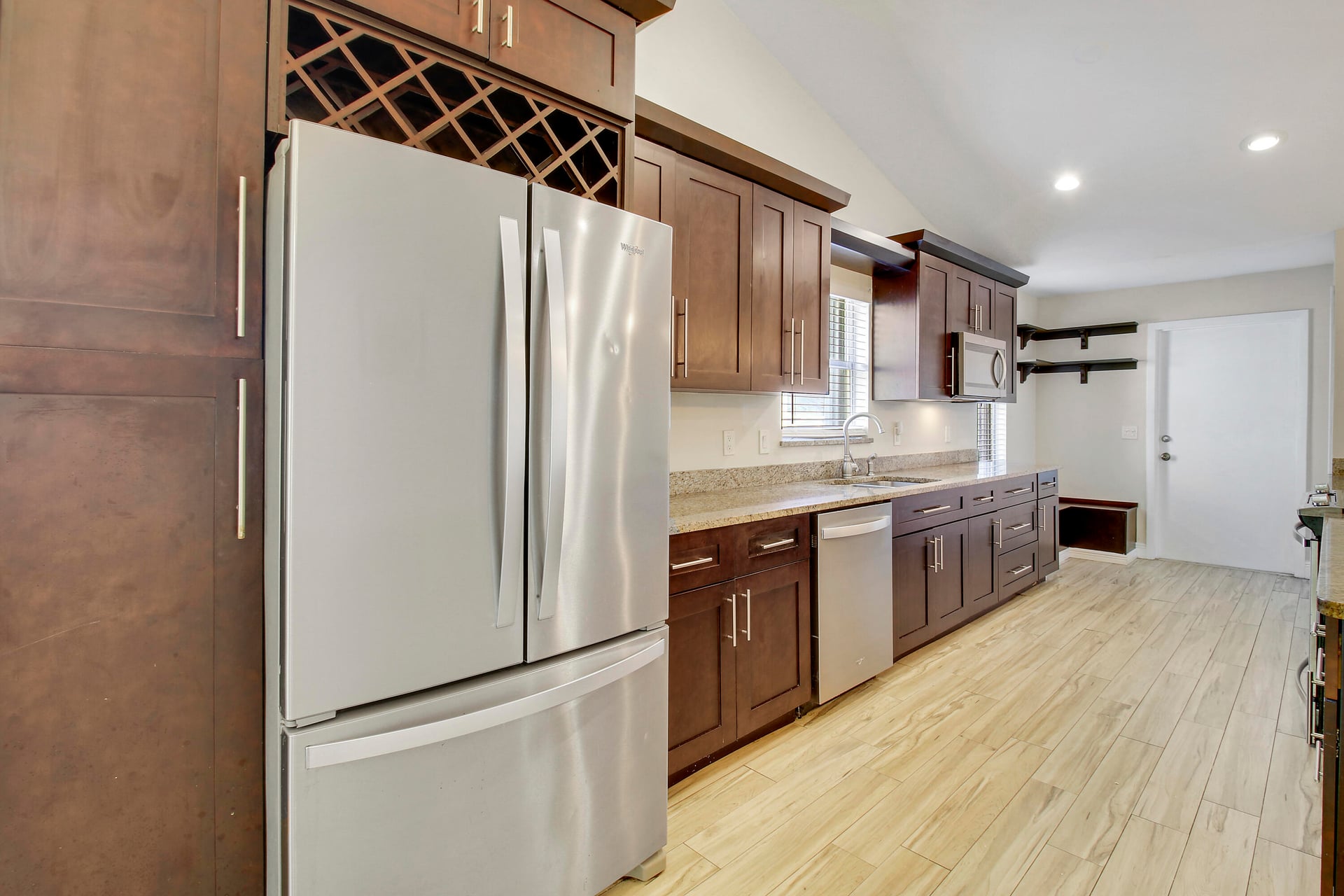 Residence photo 11
