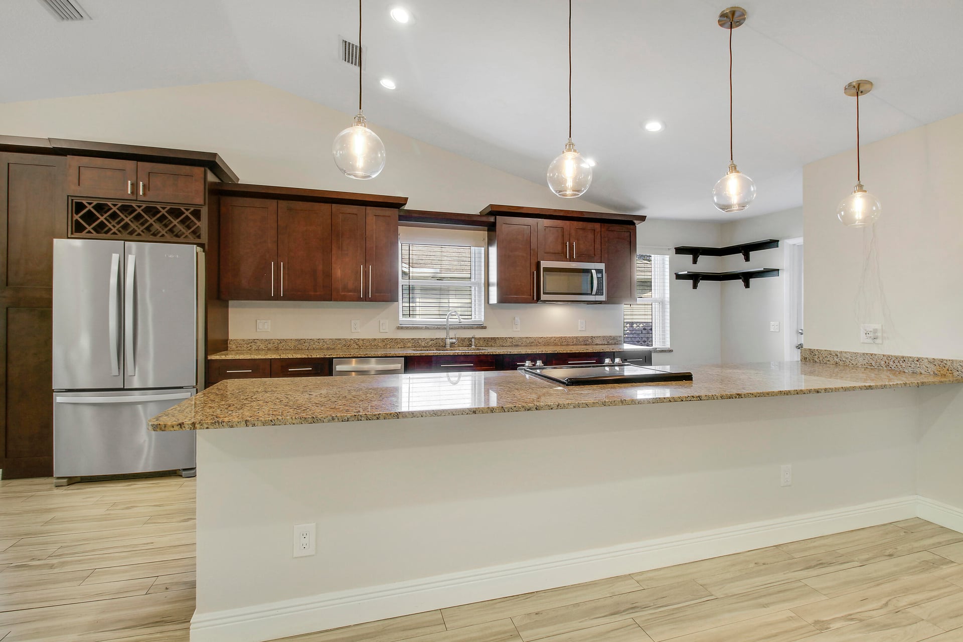 Residence photo 12