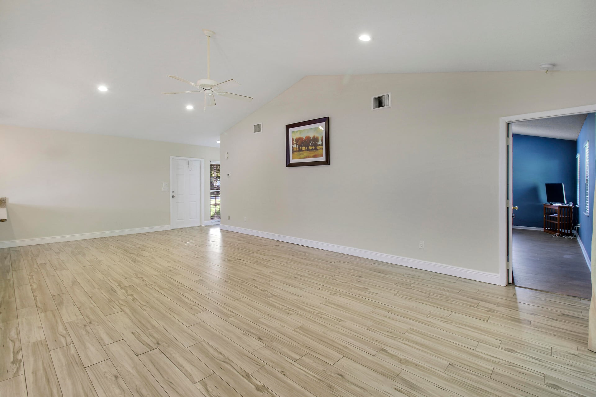 Residence photo 19