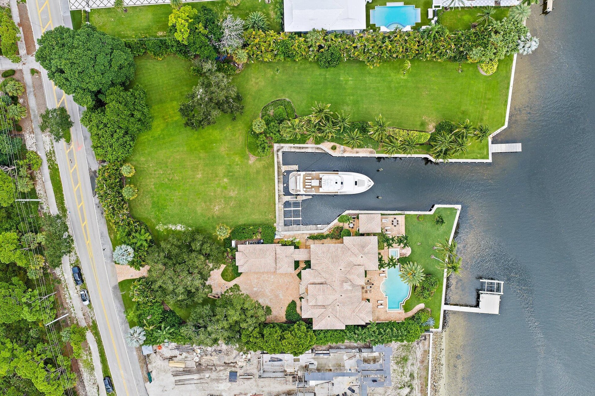  Residence photo 4