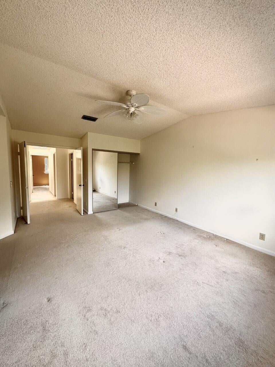 Residence photo 11