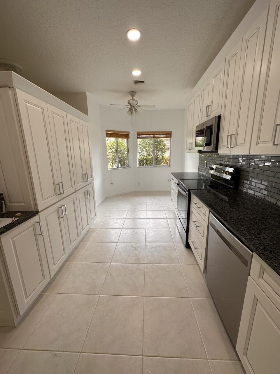 Residence photo 24