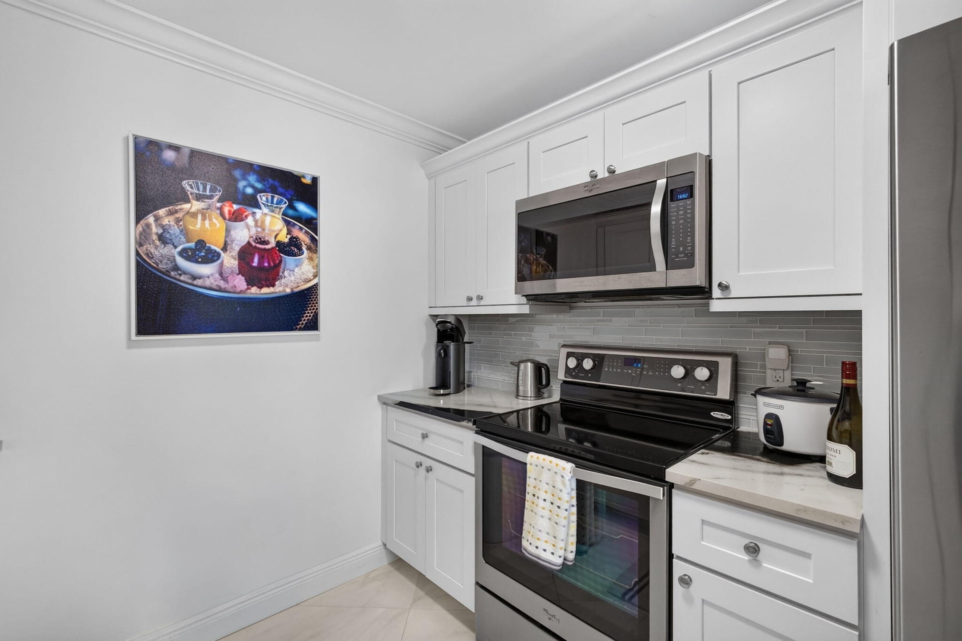  Unit 402 photo 9
