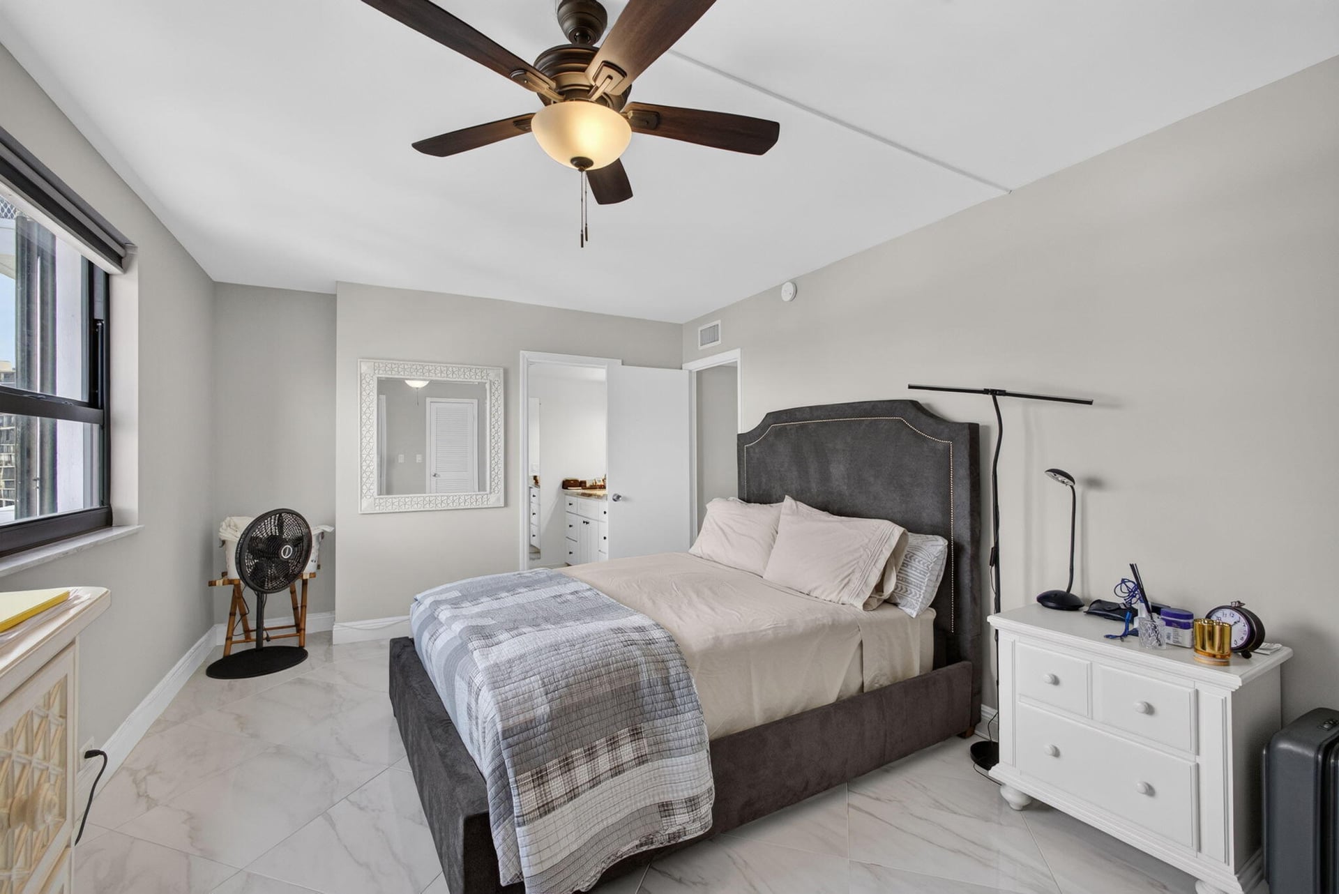  Unit 402 photo 12