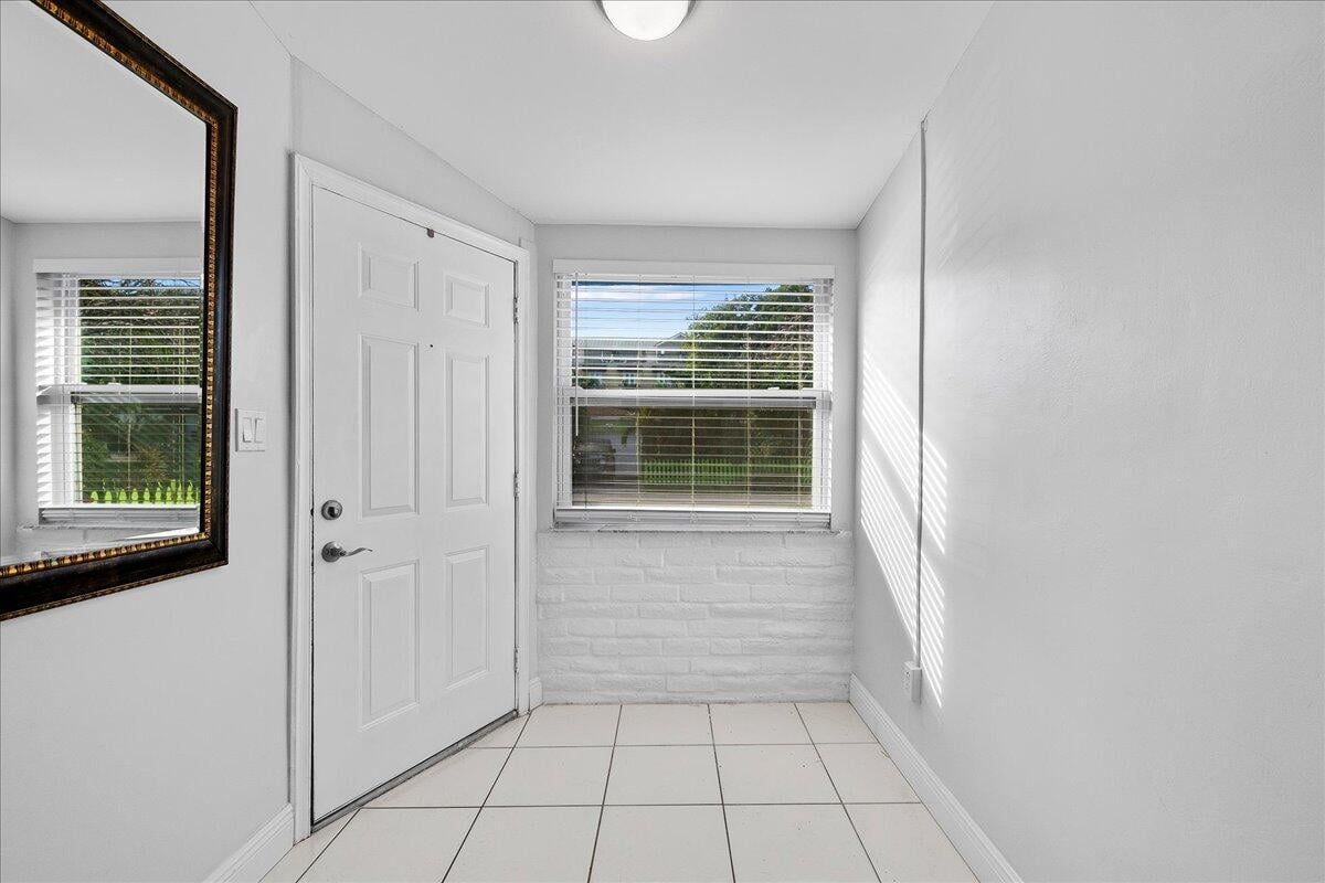 Residence photo 2