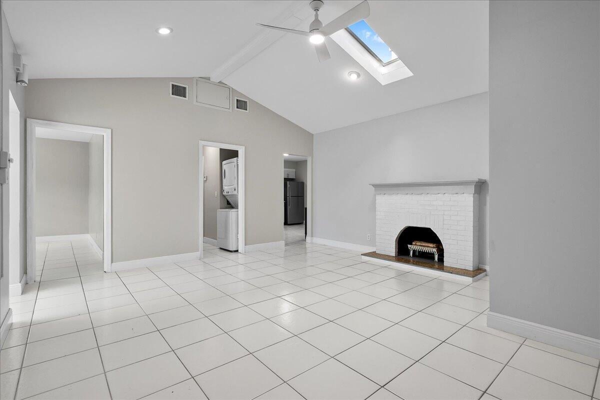 Residence photo 4