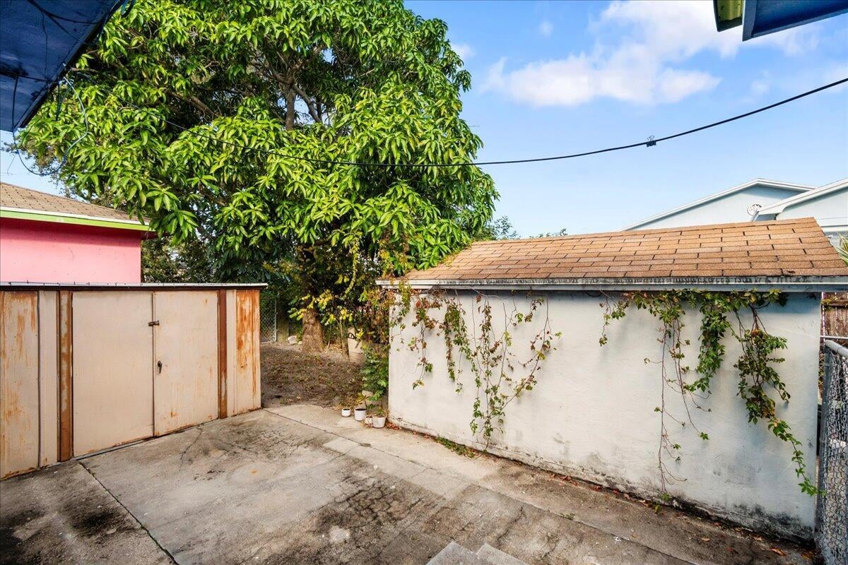 Residence photo 18