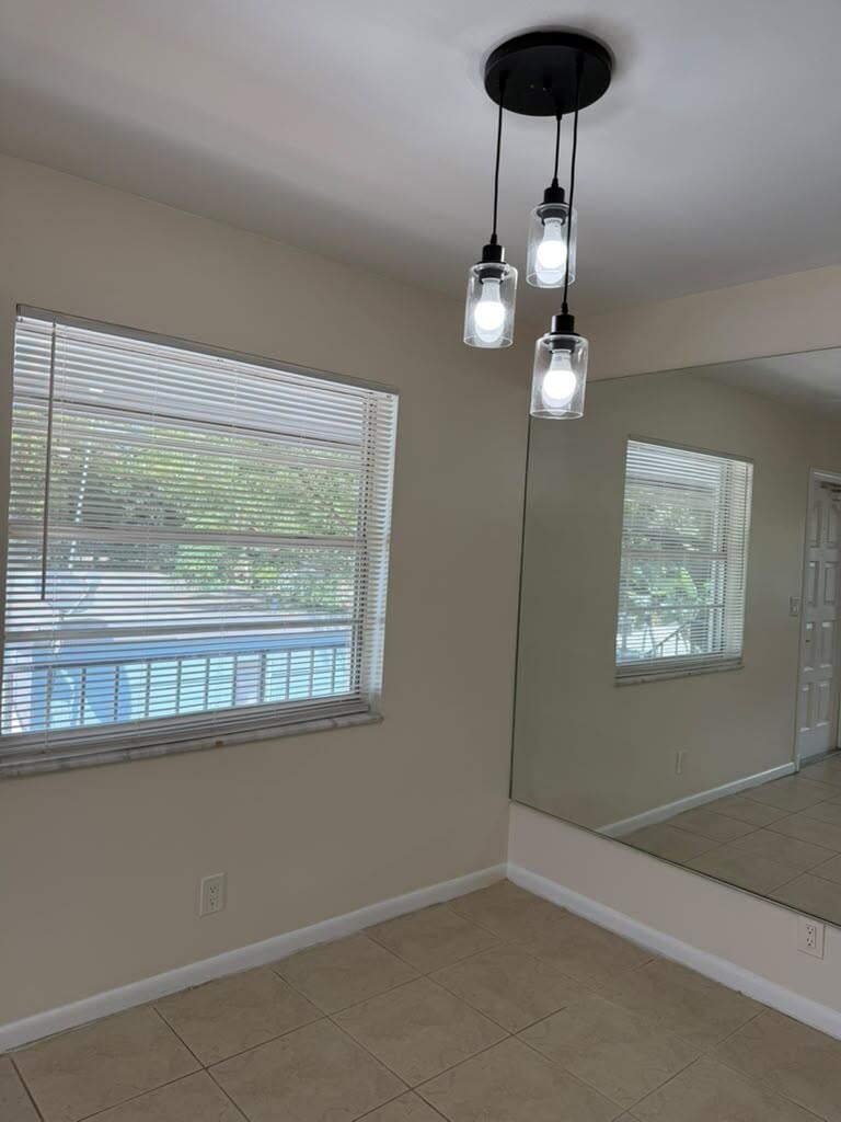  Unit Apt 3 photo 8