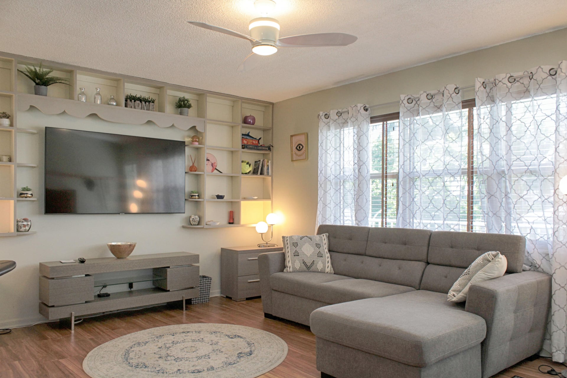 Unit 208 photo 3