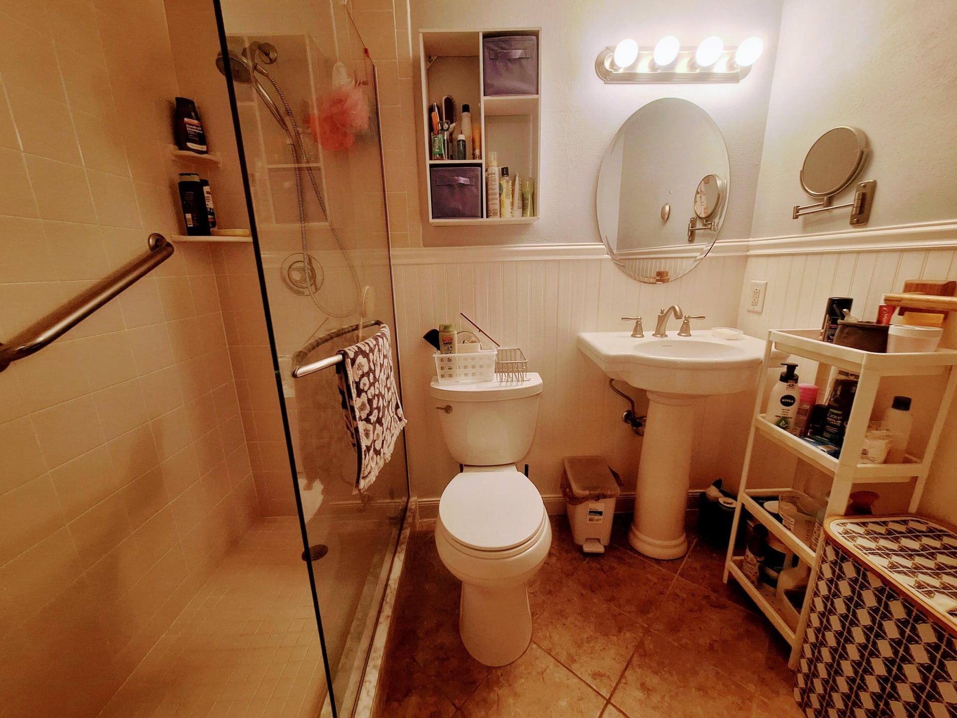Unit 208 photo 17