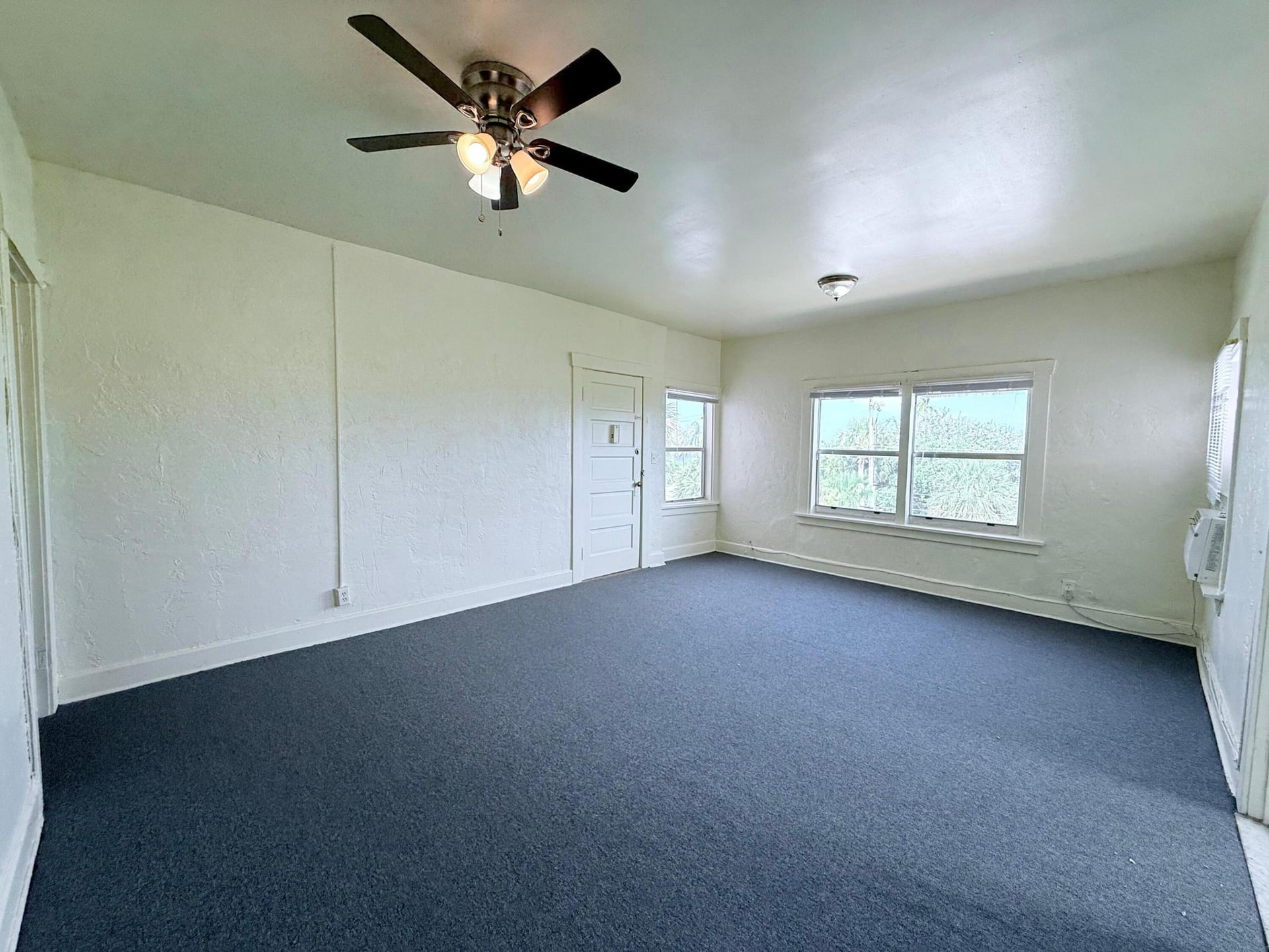  Unit 12 photo 6