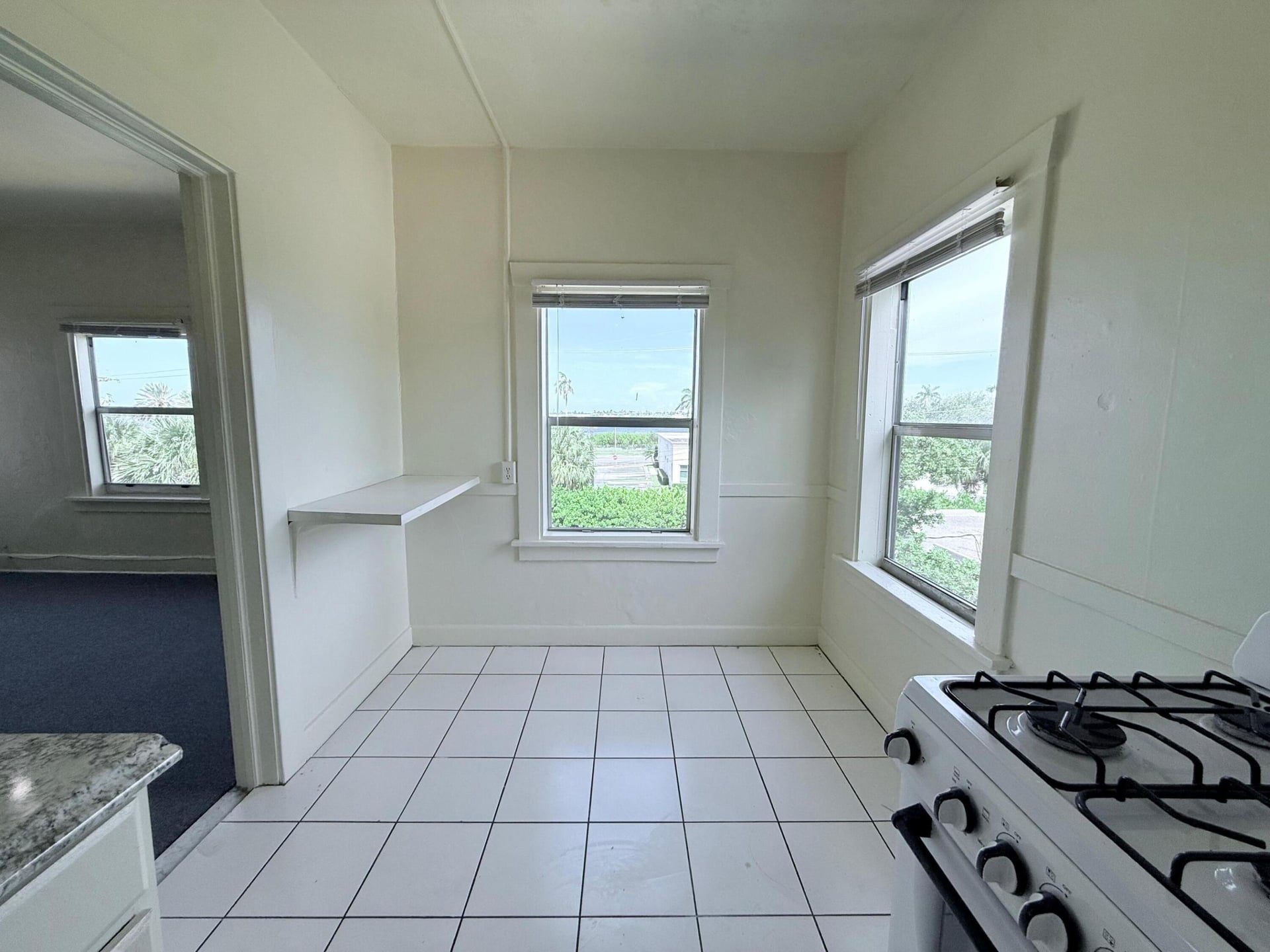  Unit 12 photo 10