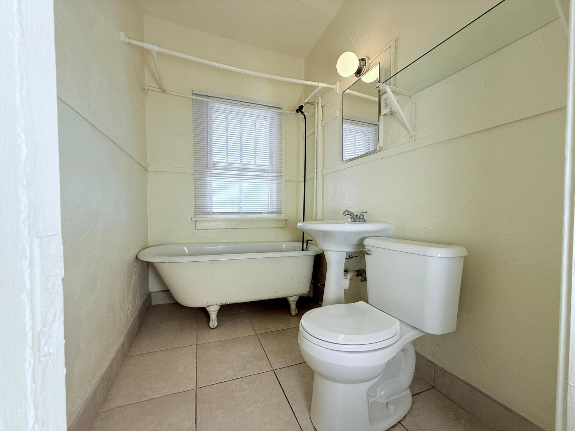  Unit 12 photo 12