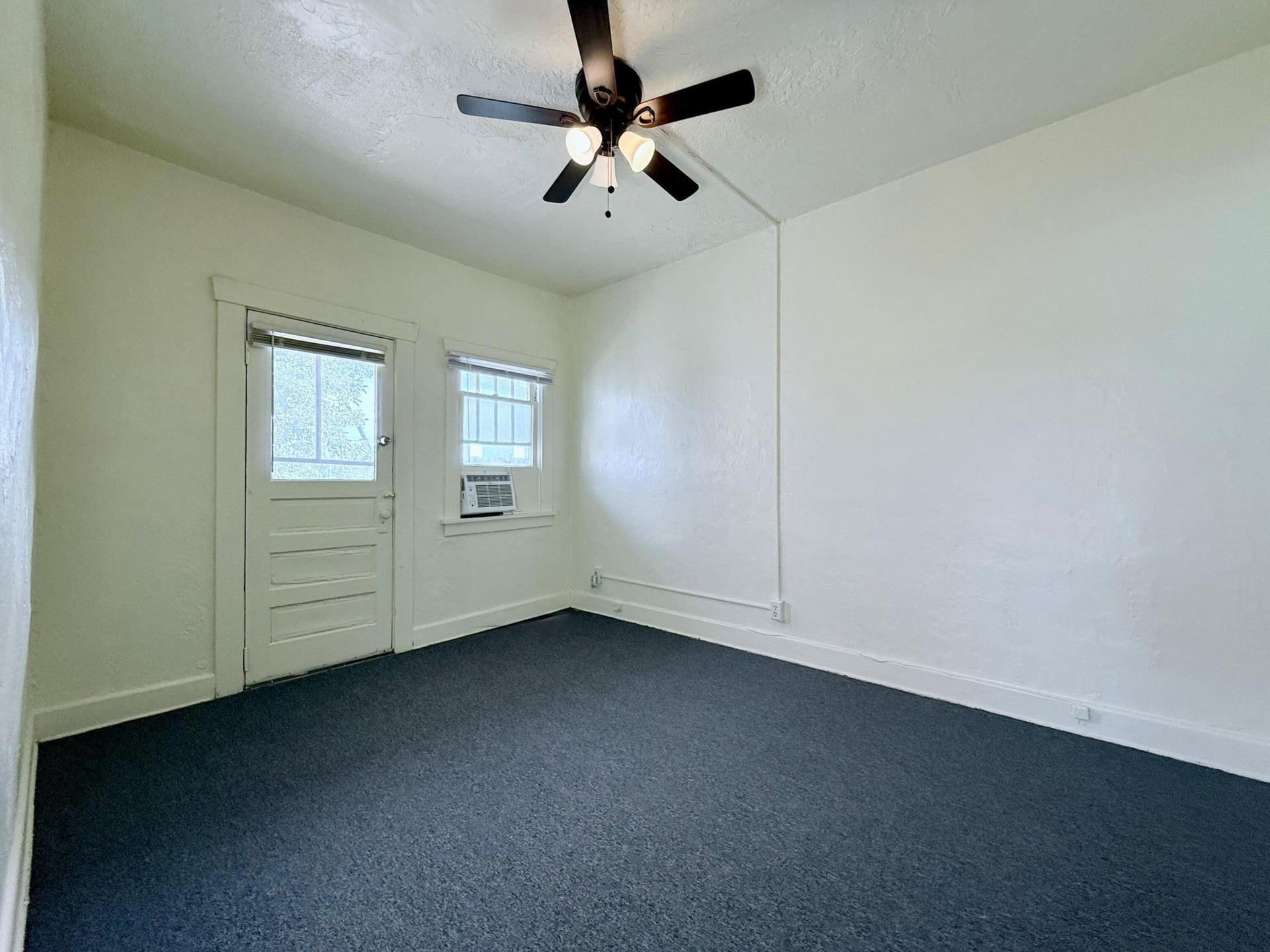  Unit 12 photo 14