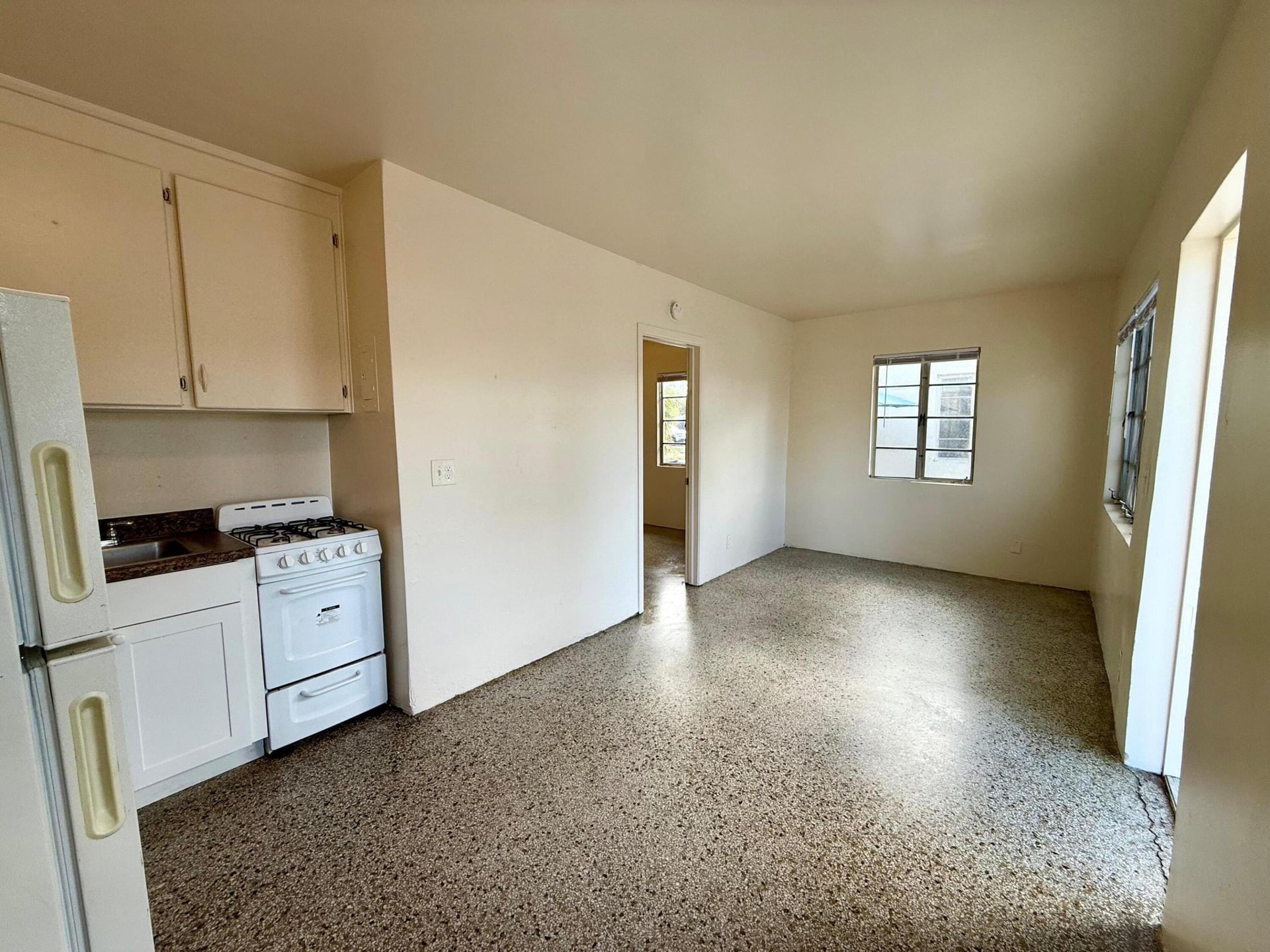 Residence photo 2