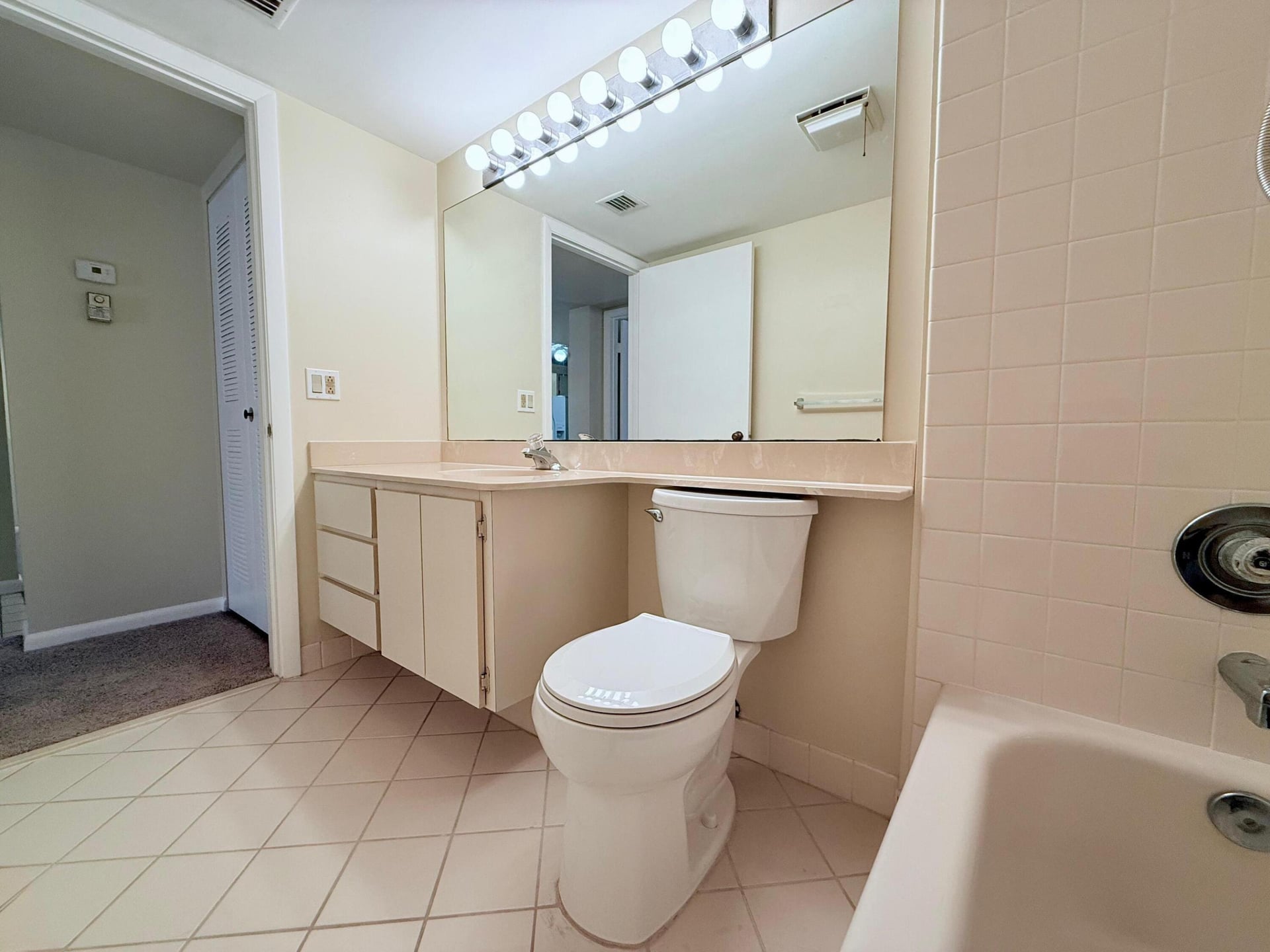  Unit 206 photo 6