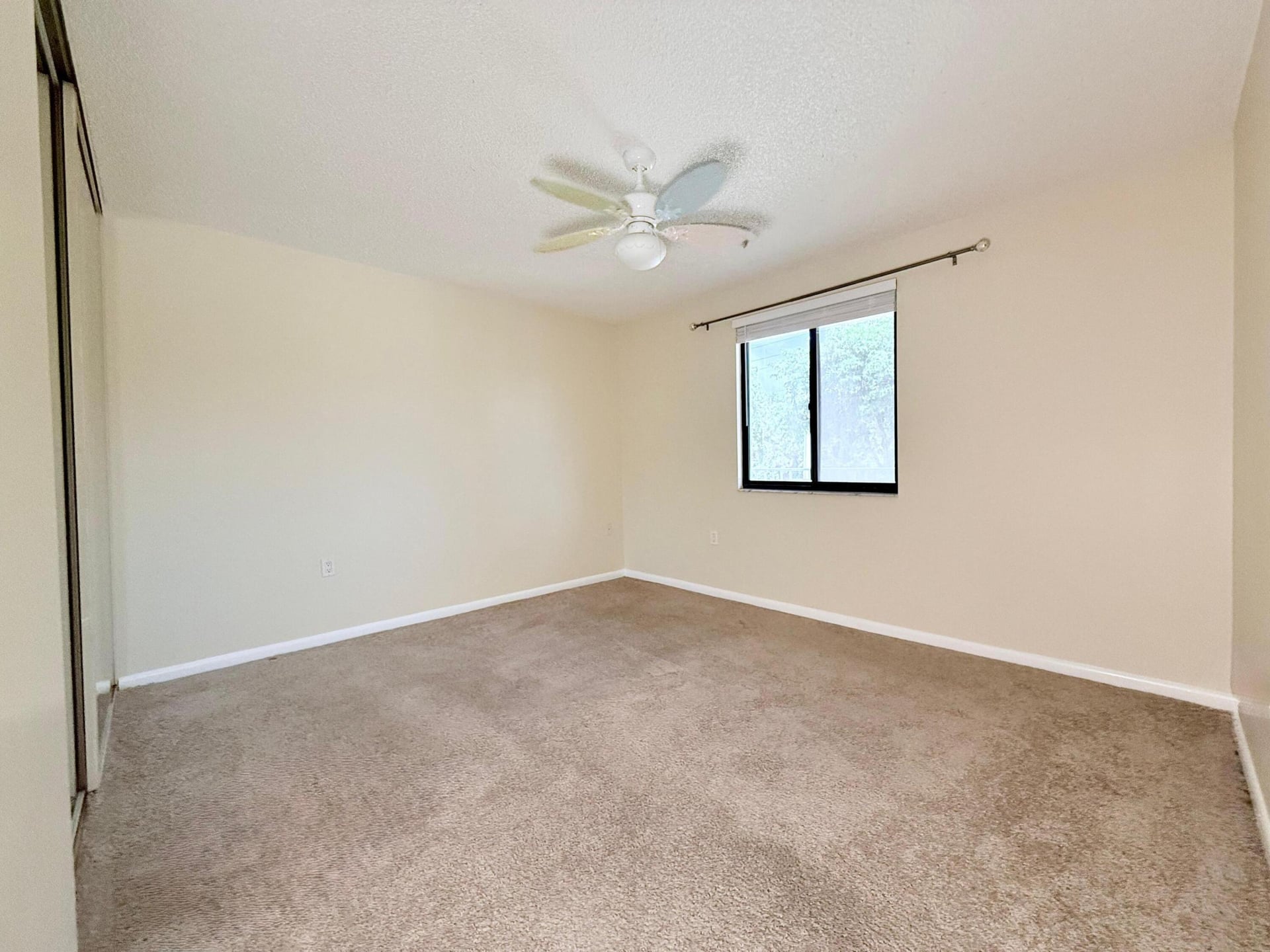  Unit 206 photo 7