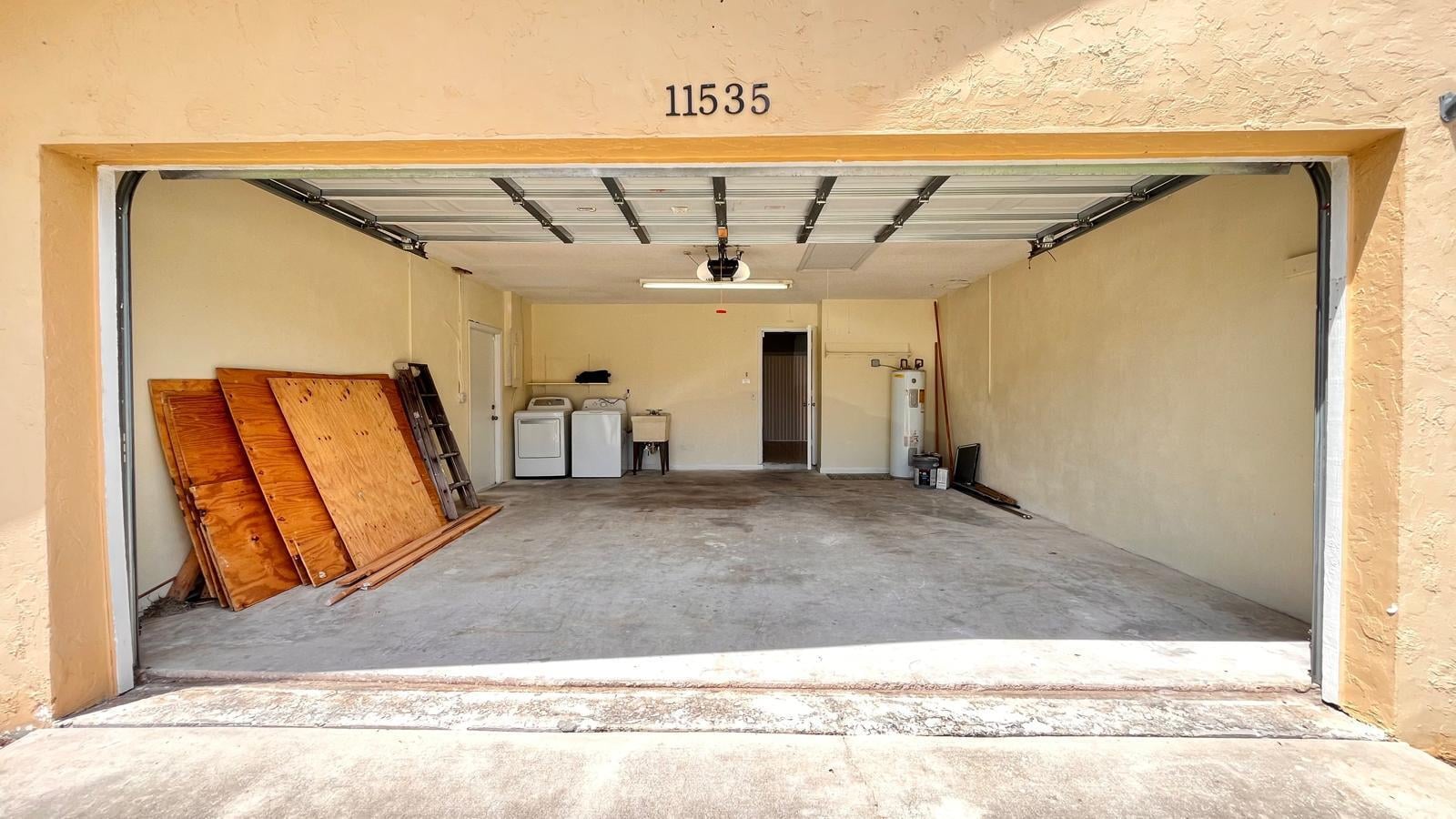 Residence photo 28