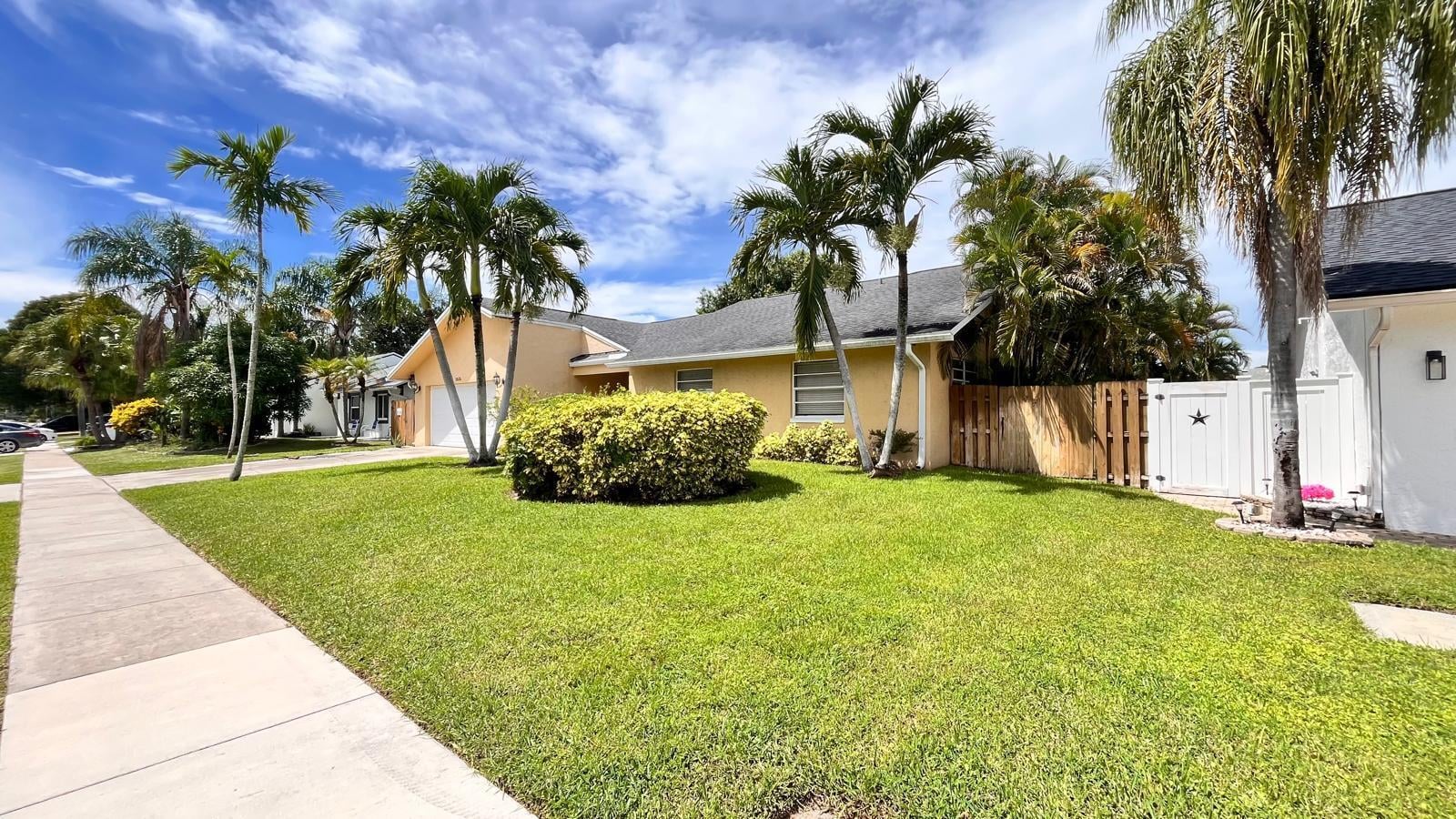 Residence photo 31