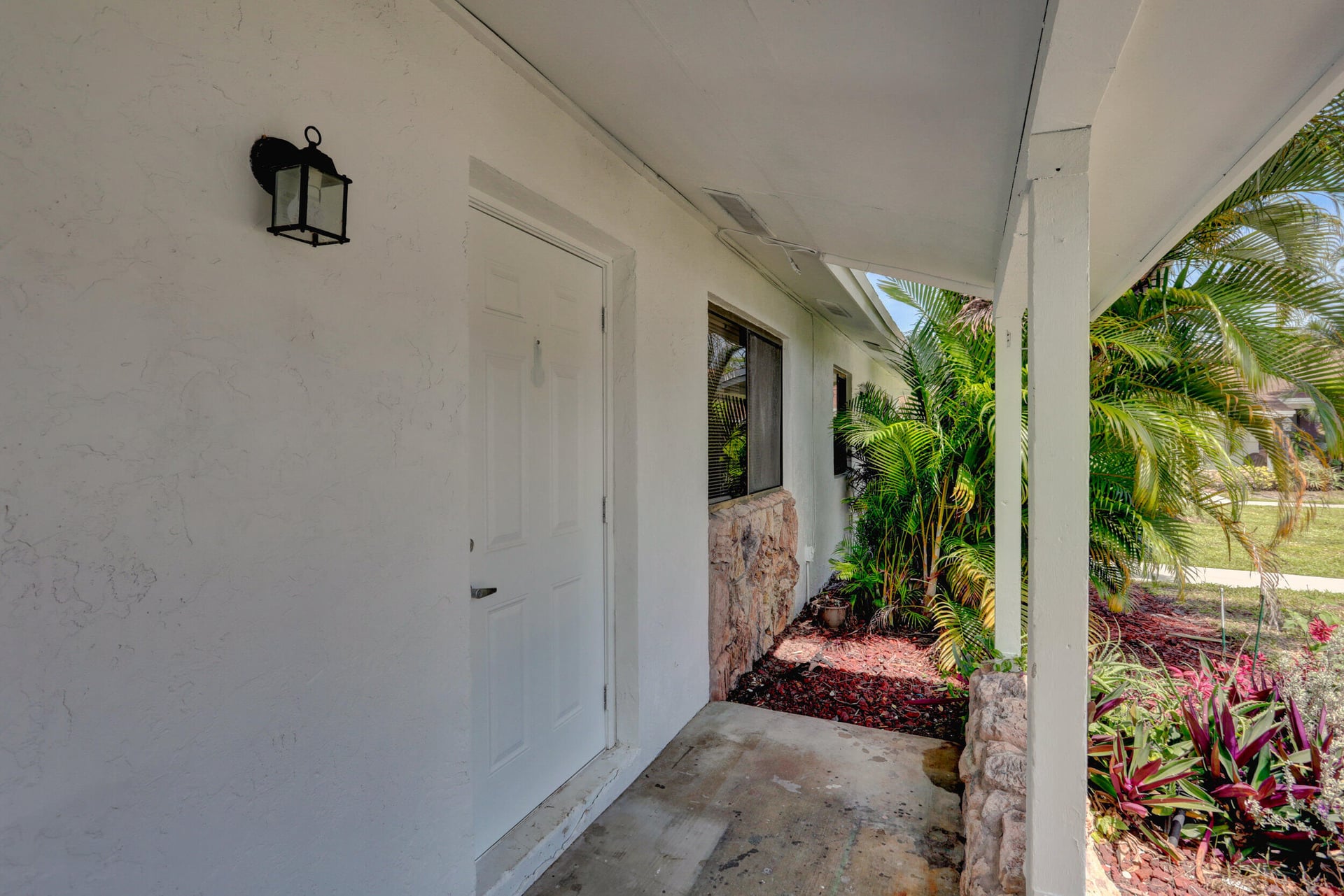 Residence photo 2