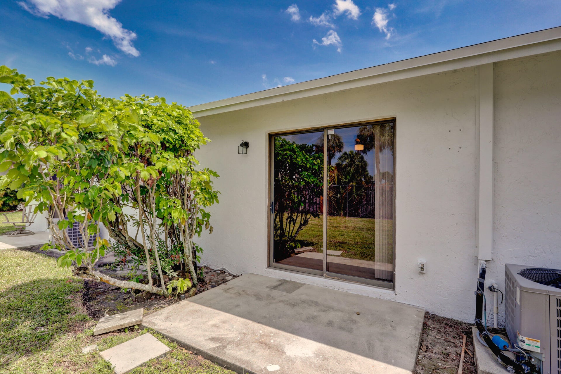 Residence photo 12