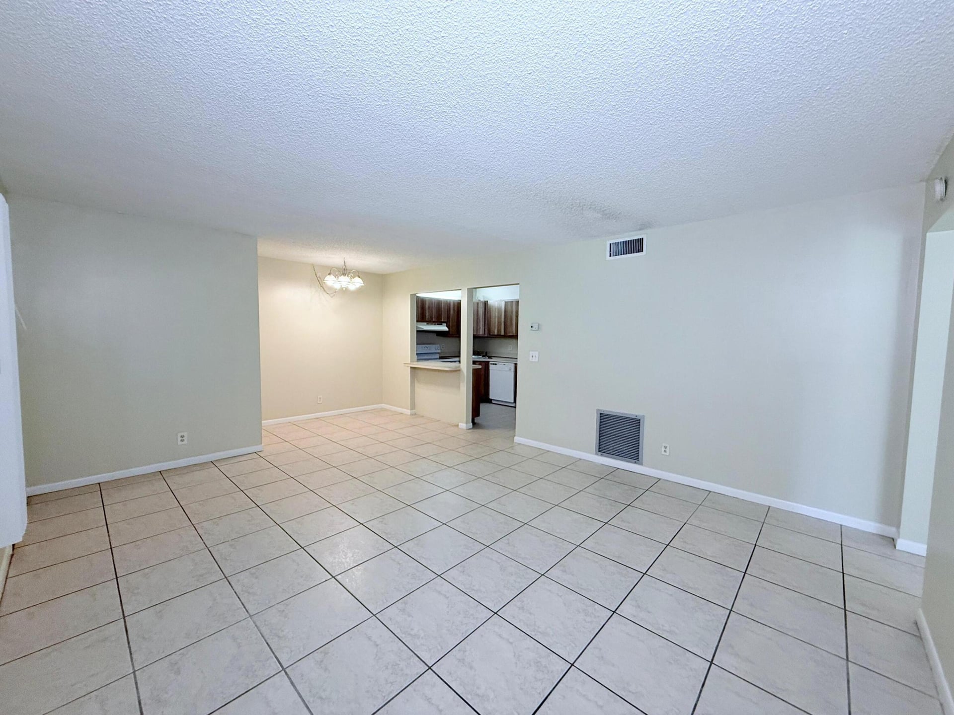  Unit B1 photo 4