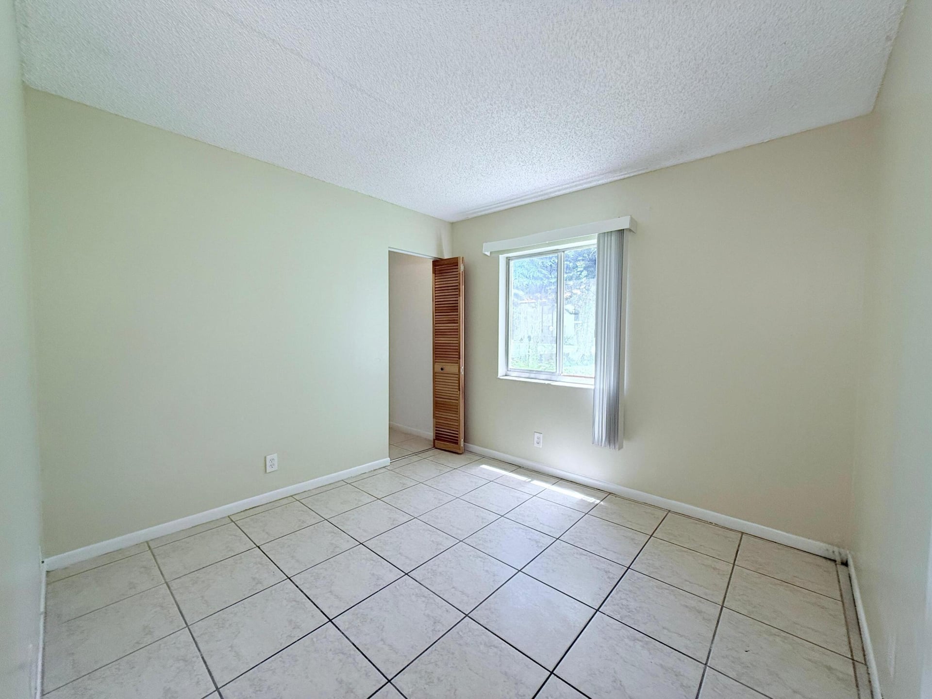  Unit B1 photo 8