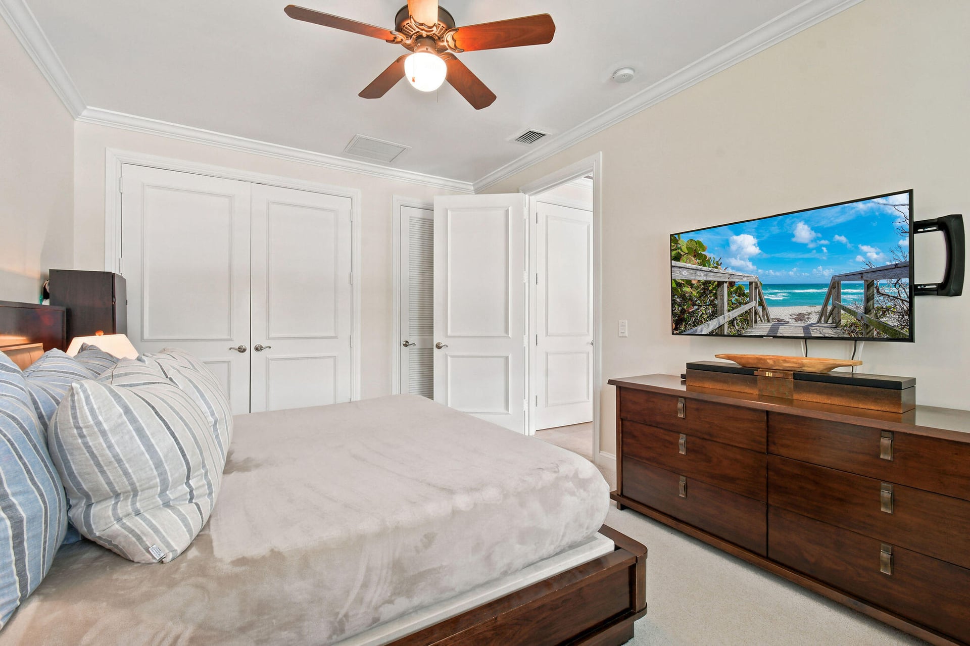  Residence photo 85