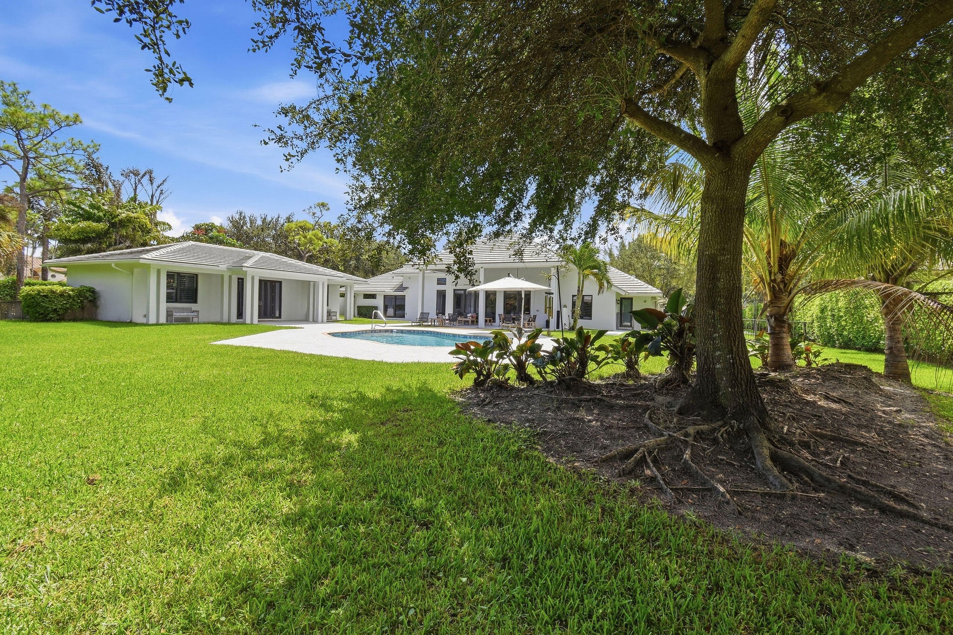  Residence photo 90