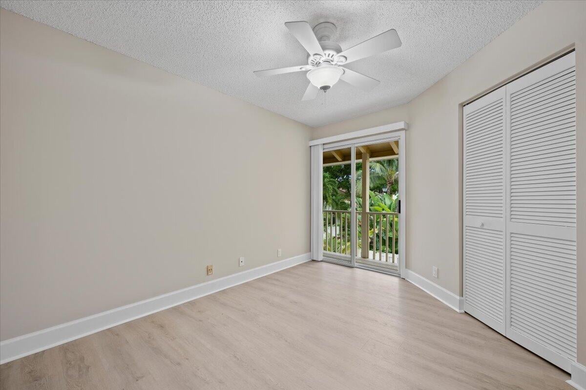  Residence photo 14