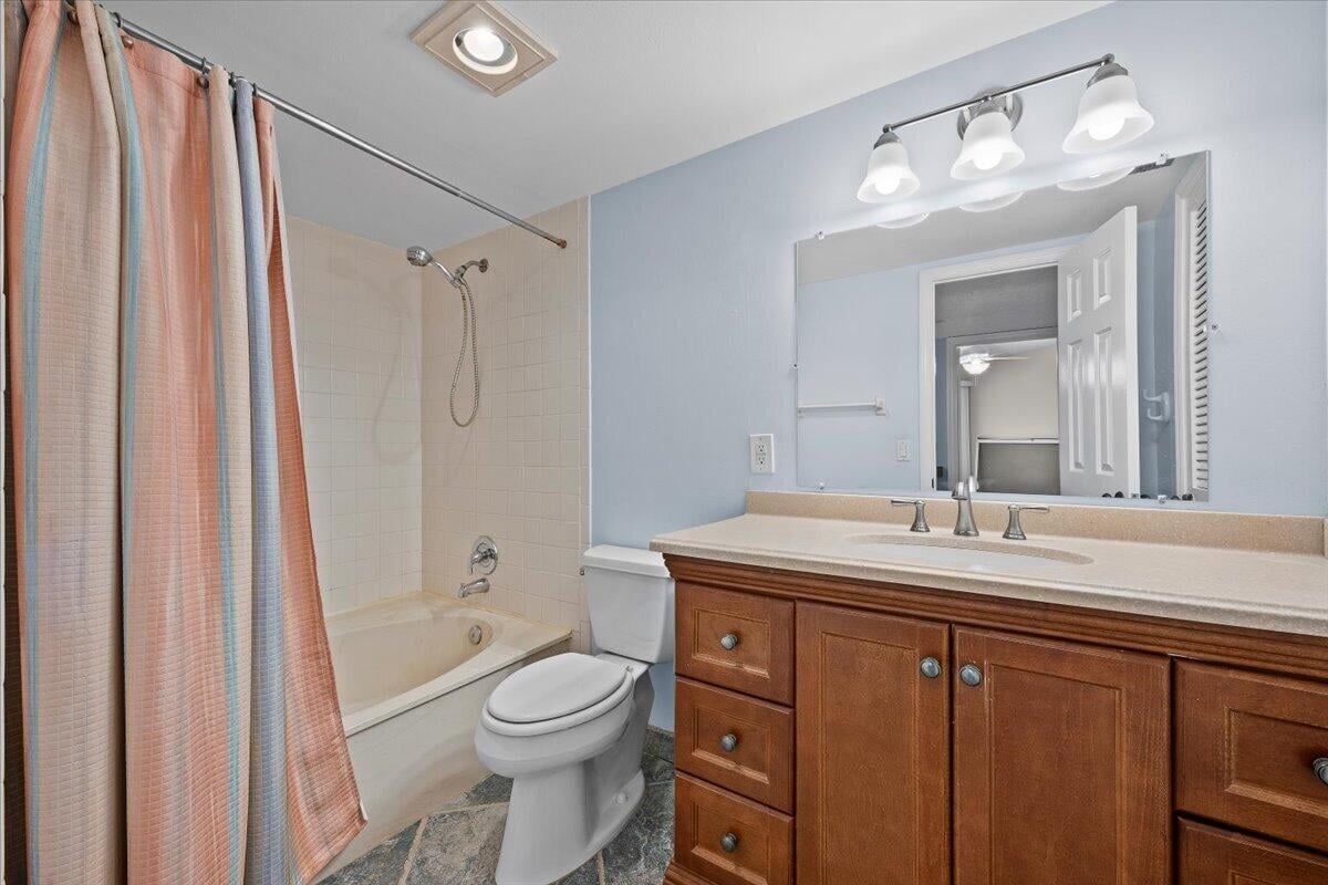  Residence photo 15