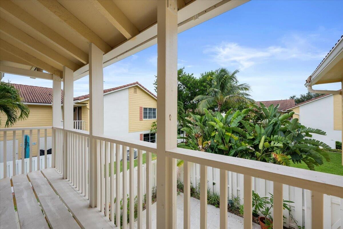  Residence photo 17