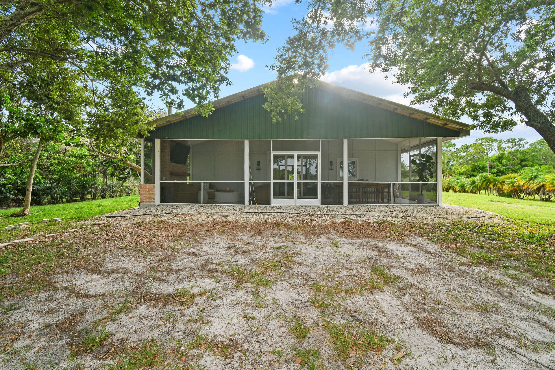 Residence photo 3